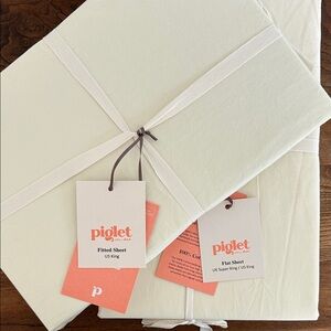 Piglet In Bed, King Flat & Fitted Sheet, Mindful Cream